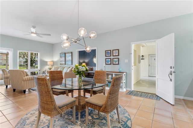 5040 Harmony Circle 107, Vero Beach, FL 32967