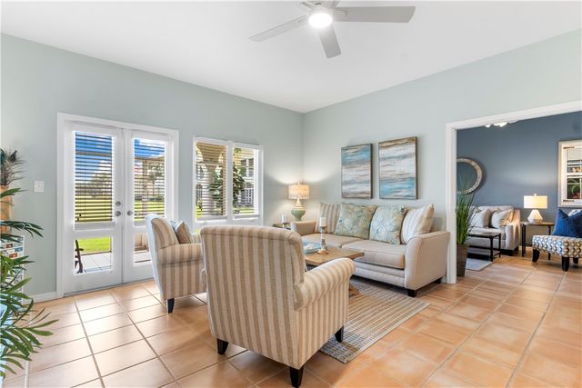 5040 Harmony Circle 107, Vero Beach, FL 32967