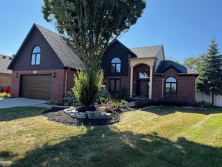 54353 Lily Drive, Macomb, MI 48042