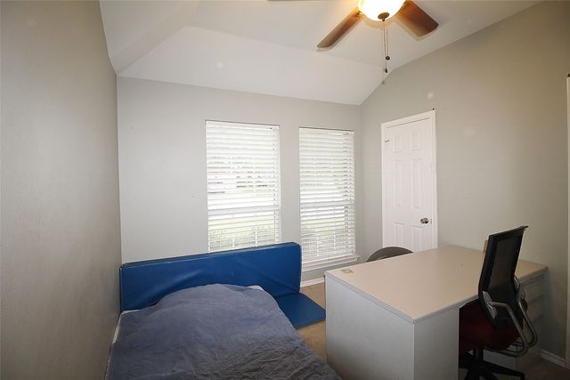 4228 Boulder Park Drive, Fort Worth, TX 76040
