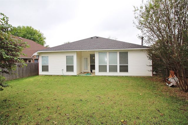 4228 Boulder Park Drive, Fort Worth, TX 76040