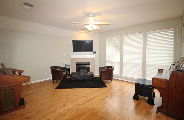 4228 Boulder Park Drive, Fort Worth, TX 76040