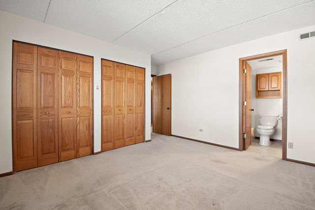 8160 168th Place 2W, Tinley Park, IL 60477