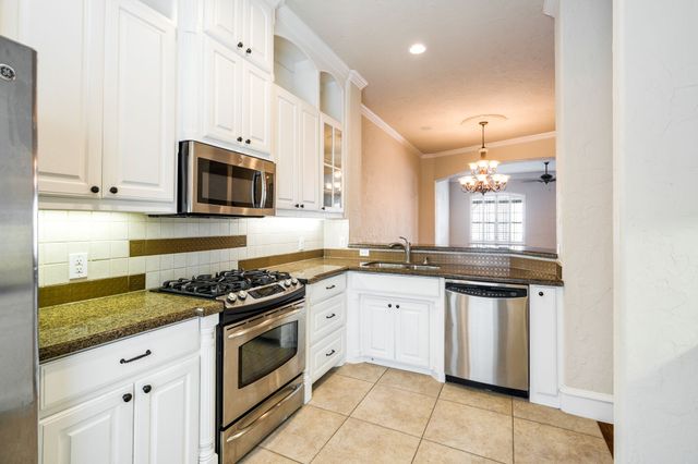 554 Rockingham Drive, Irving, TX 75063