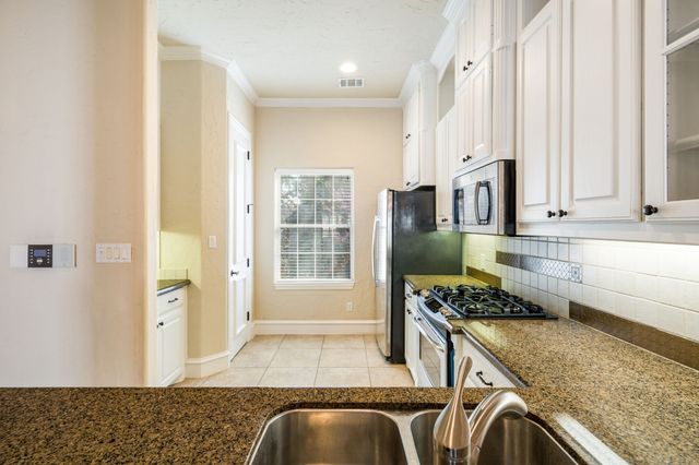 554 Rockingham Drive, Irving, TX 75063