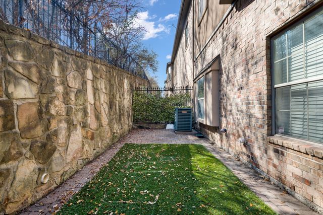 554 Rockingham Drive, Irving, TX 75063