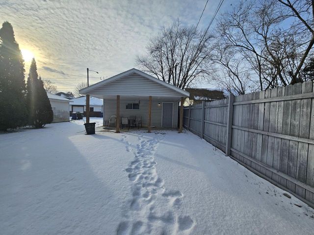 1324 Hayes AVENUE, Racine, WI 53405