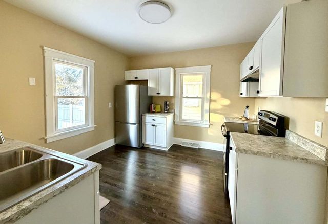 1324 Hayes AVENUE, Racine, WI 53405