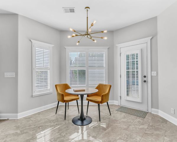 132 Lyme Dr, Clarksville, TN 37043