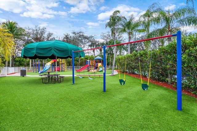 21196 Via Ventura, Boca Raton, FL 33433