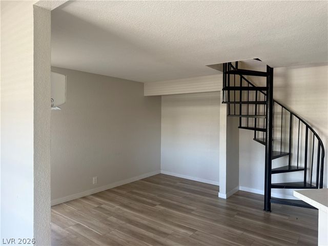 530 Elm Drive 201, Las Vegas, NV 89169