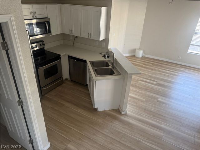 530 Elm Drive 201, Las Vegas, NV 89169