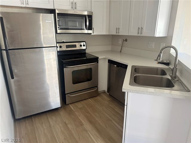 530 Elm Drive 201, Las Vegas, NV 89169
