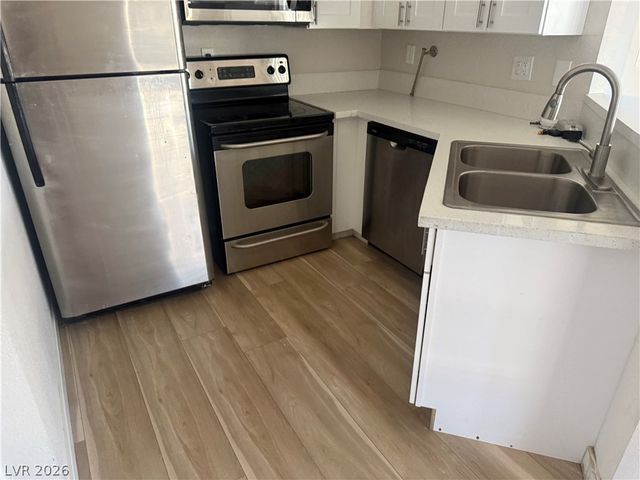530 Elm Drive 201, Las Vegas, NV 89169