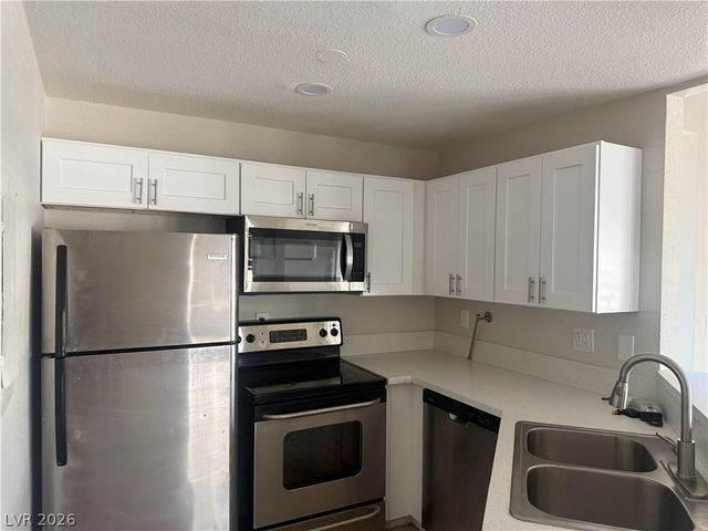 530 Elm Drive 201, Las Vegas, NV 89169