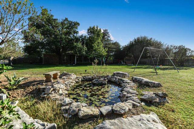 138 Penny LN, Georgetown, TX 78633