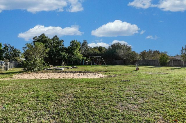 138 Penny LN, Georgetown, TX 78633