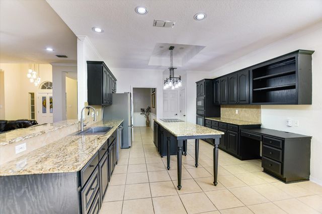 138 Penny LN, Georgetown, TX 78633