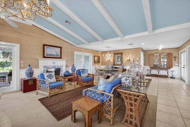 5610 SE Winged Foot Drive, Stuart, FL 34997