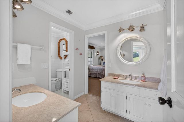 5610 SE Winged Foot Drive, Stuart, FL 34997