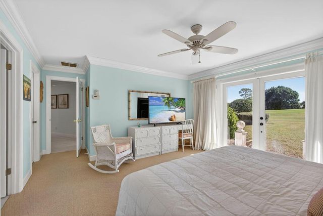 5610 SE Winged Foot Drive, Stuart, FL 34997