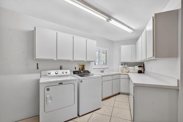 5610 SE Winged Foot Drive, Stuart, FL 34997