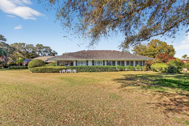 5610 SE Winged Foot Drive, Stuart, FL 34997