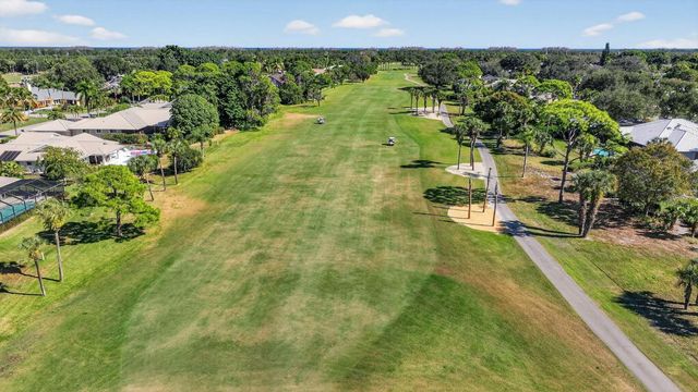 5610 SE Winged Foot Drive, Stuart, FL 34997