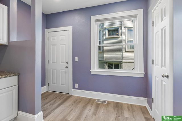 1226 N 34 Street, Omaha, NE 68131