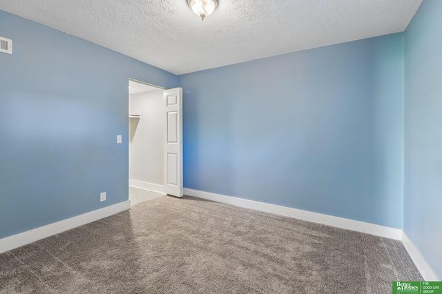 1226 N 34 Street, Omaha, NE 68131