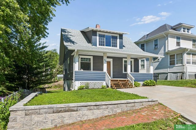 1226 N 34 Street, Omaha, NE 68131