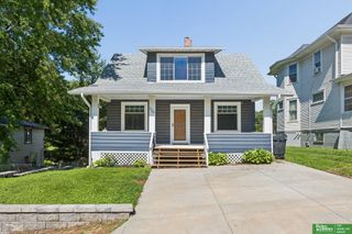 1226 N 34 Street, Omaha, NE 68131