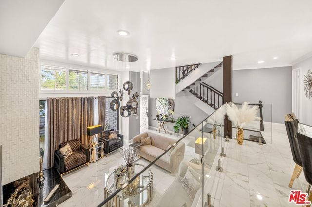 5305 White Oak Avenue F, Encino (los Angeles), CA 91316