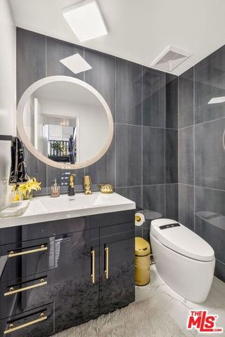 5305 White Oak Avenue F, Encino (los Angeles), CA 91316