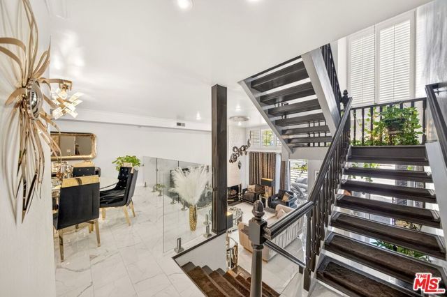 5305 White Oak Avenue F, Encino (los Angeles), CA 91316