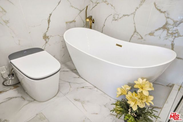 5305 White Oak Avenue F, Encino (los Angeles), CA 91316