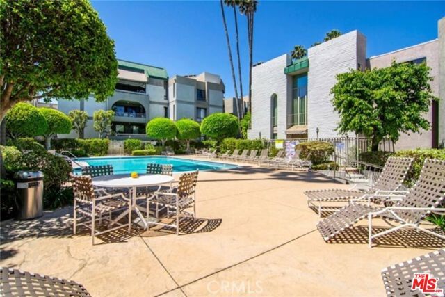 5305 White Oak Avenue F, Encino (los Angeles), CA 91316