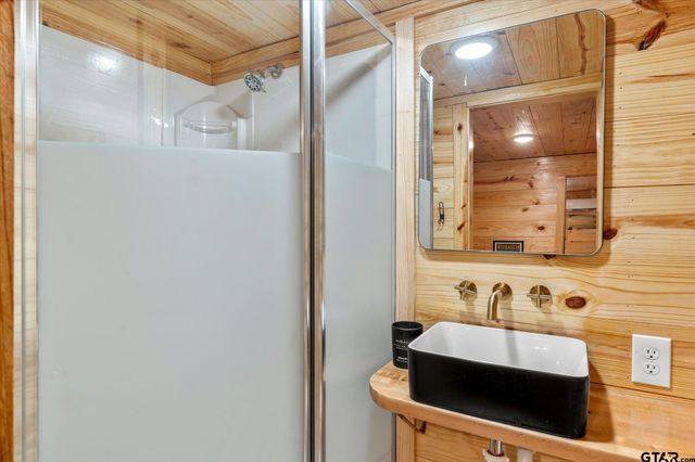 7045 Hwy 67, Mount Pleasant, TX 75455