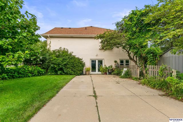 15102 Willow Creek Drive, Omaha, NE 68138