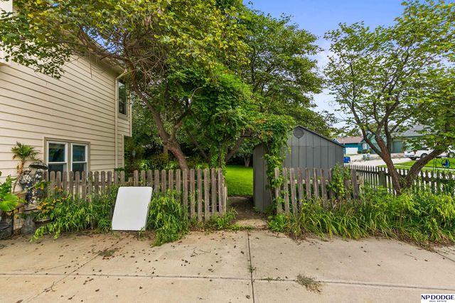 15102 Willow Creek Drive, Omaha, NE 68138