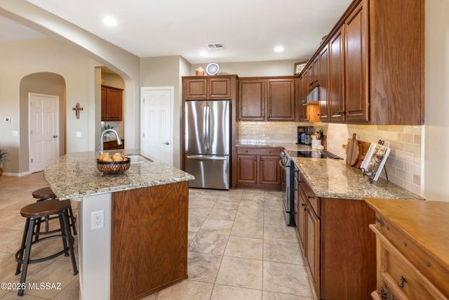 60520 E Arroyo Vista Drive, Oracle, AZ 85623