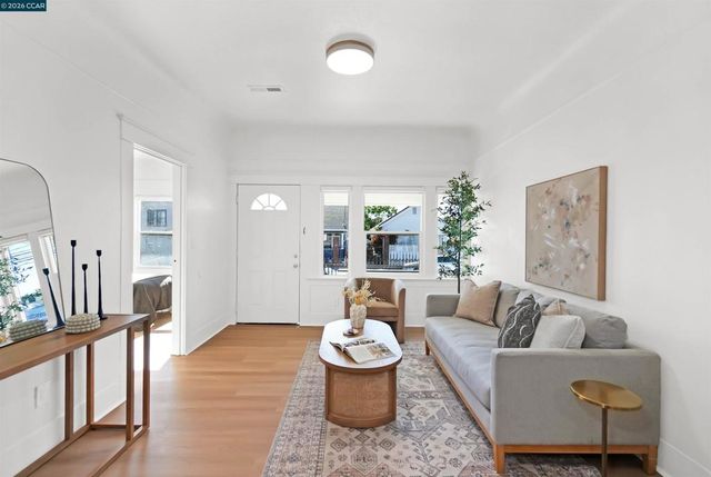 456 4Th St, Richmond, CA 94801