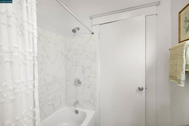 456 4Th St, Richmond, CA 94801