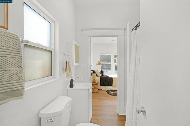 456 4Th St, Richmond, CA 94801