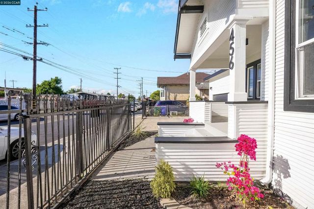 456 4Th St, Richmond, CA 94801