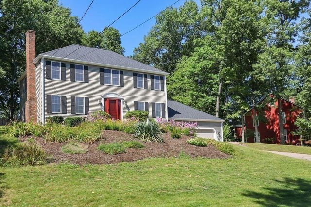 41 Virginia Ave, North Attleboro, MA 02763