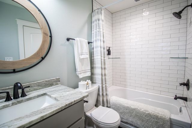 449 Lakeview Circle, Jefferson, TX 75657