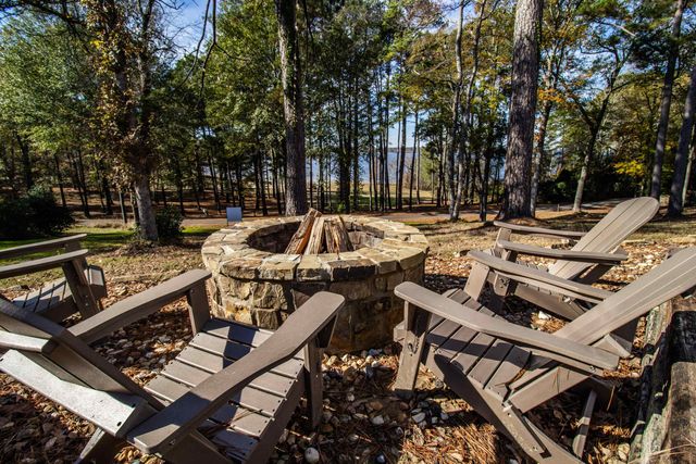 449 Lakeview Circle, Jefferson, TX 75657