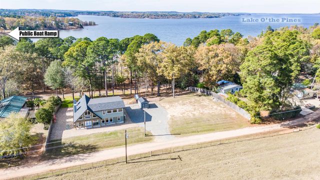 449 Lakeview Circle, Jefferson, TX 75657