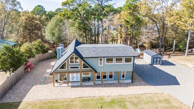 449 Lakeview Circle, Jefferson, TX 75657